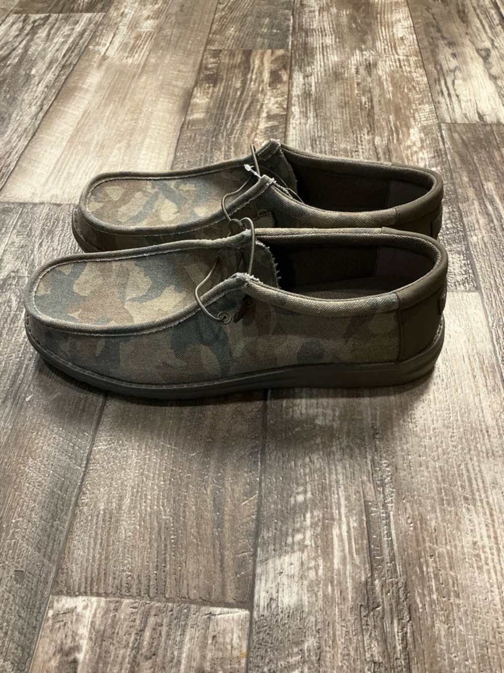 Men's Camouflage Slip-On Loafers - Brown Camo - Picture 10 of 10